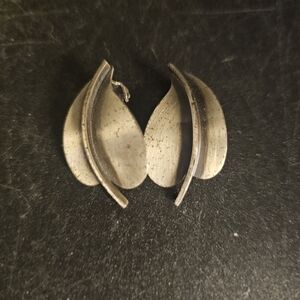 Unique Vintage Silver Leaf Earrings